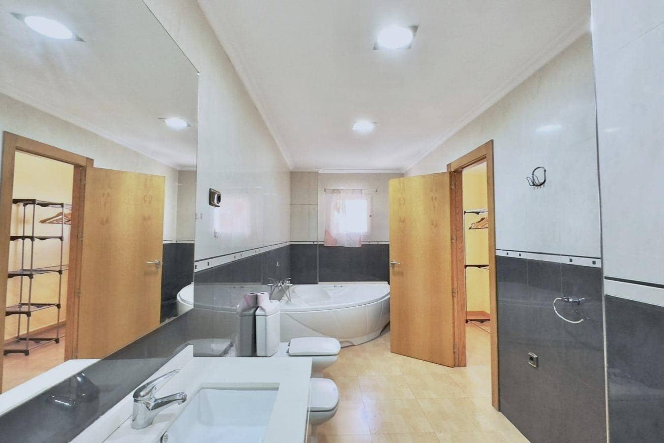 3 quarto Penthouse para venda em Torrevieja - 189 900 € (Ref: 10017531)