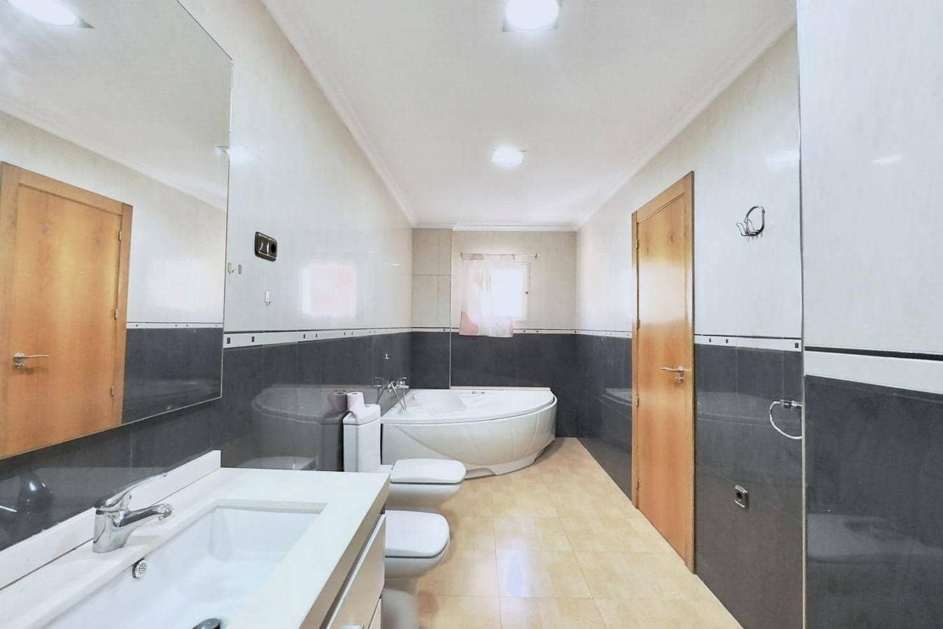 3 quarto Penthouse para venda em Torrevieja - 189 900 € (Ref: 10017531)