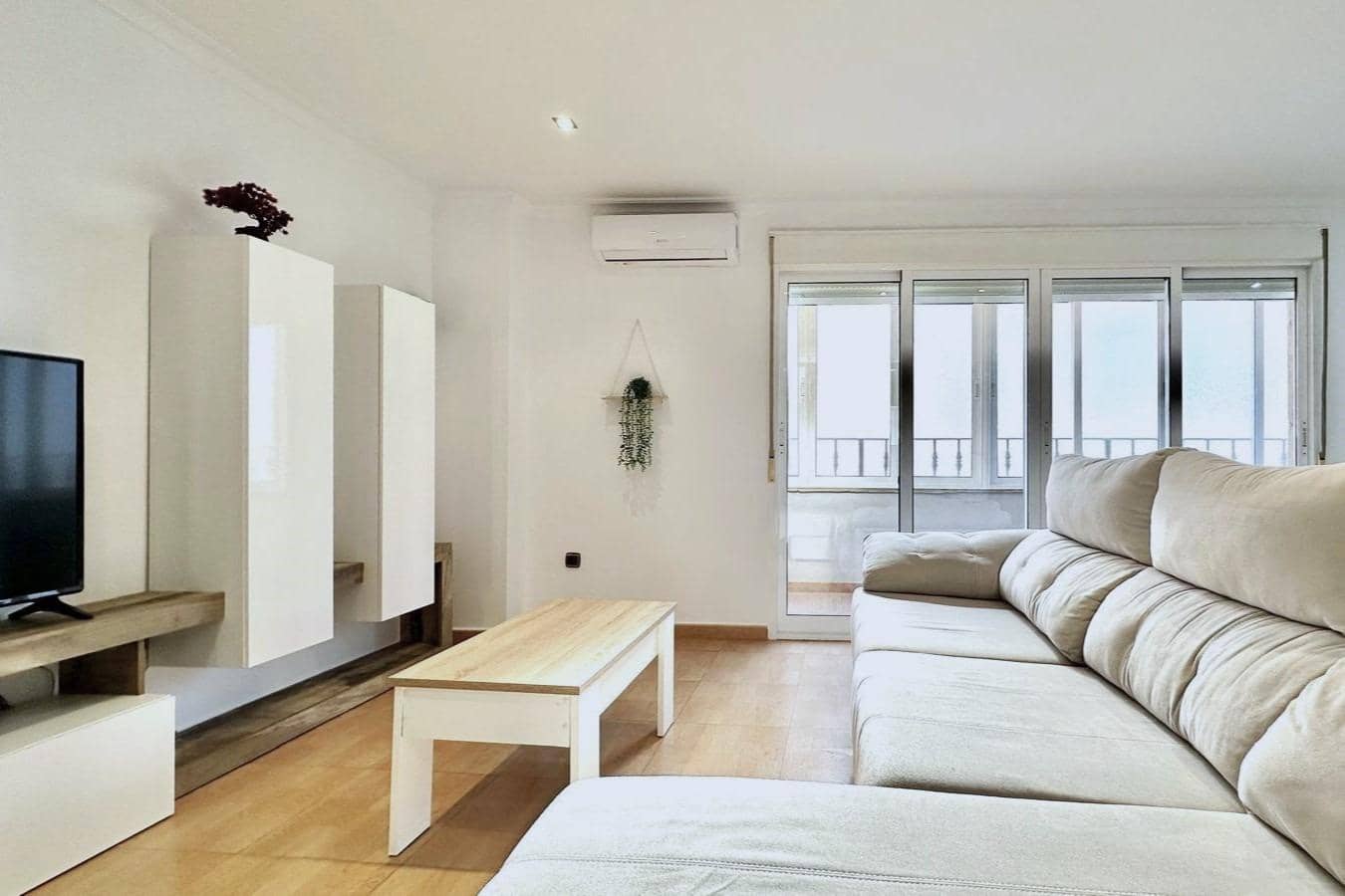 3 quarto Penthouse para venda em Torrevieja - 189 900 € (Ref: 10017531)