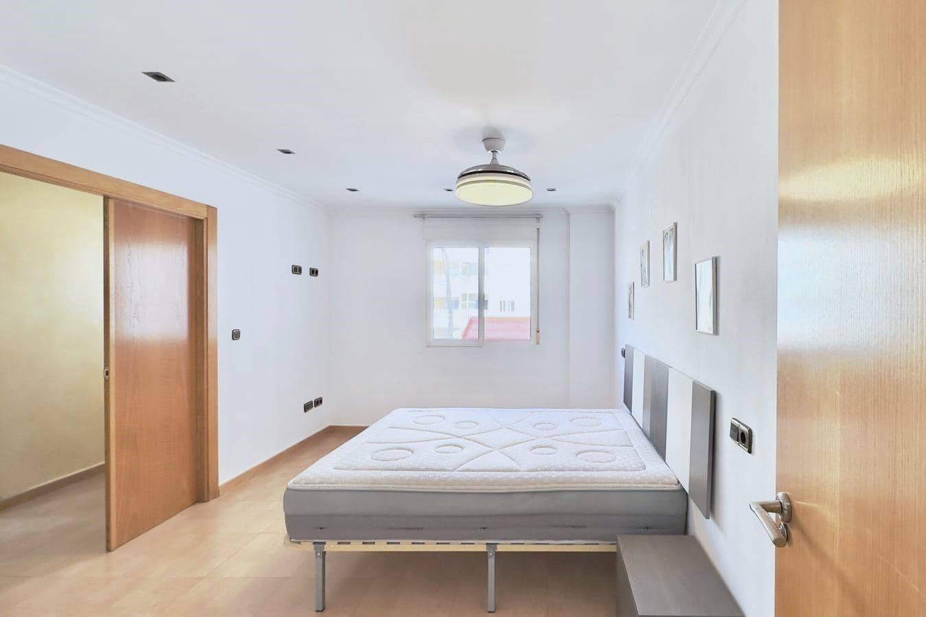 3 quarto Penthouse para venda em Torrevieja - 189 900 € (Ref: 10017531)