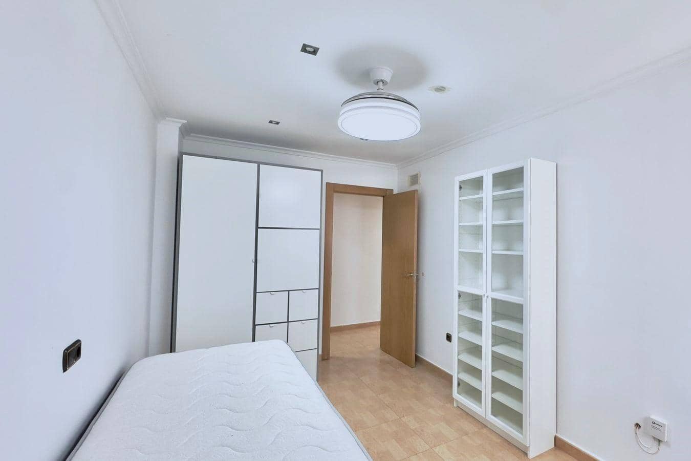 3 quarto Penthouse para venda em Torrevieja - 189 900 € (Ref: 10017531)