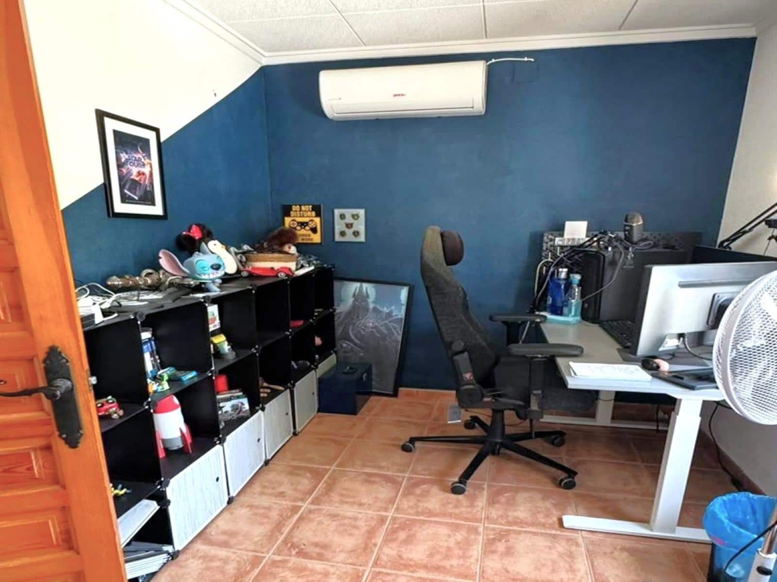 5 sypialnia Dom blizniak na sprzedaż w El Chaparral z basenem garażem - 345 000 € (Ref: 10018555)