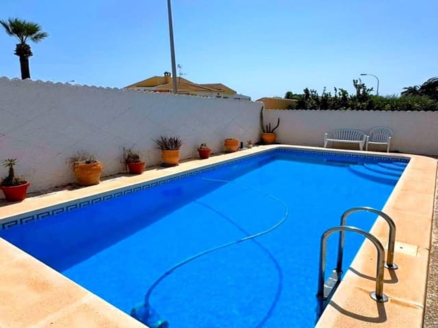 5 sypialnia Dom blizniak na sprzedaż w El Chaparral, Torrevieja z basenem garażem - 345 000 € (Ref: 10018555)