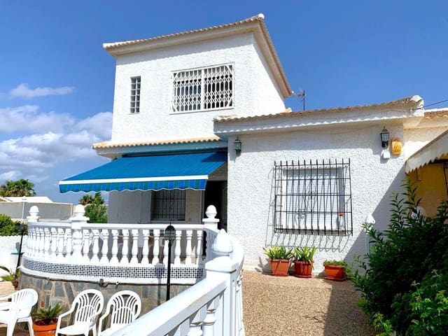 5 sypialnia Dom blizniak na sprzedaż w El Chaparral, Torrevieja z basenem garażem - 345 000 € (Ref: 10018555)