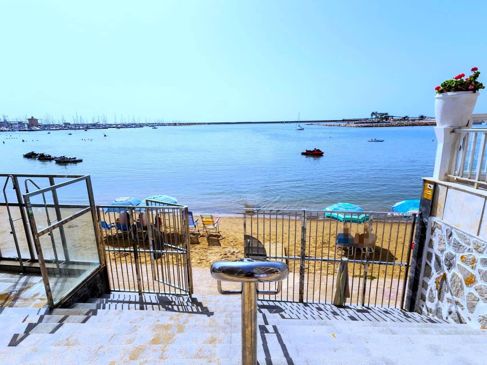 Apartamento de 3 habitaciones en Torrevieja en venta con piscina - 249.900 € (Ref: 10024157)