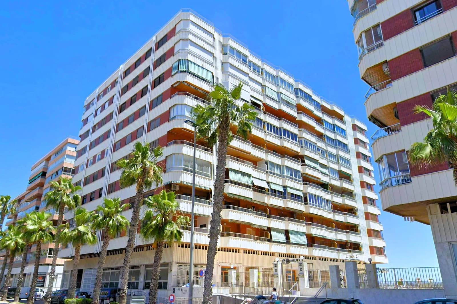 Apartamento de 3 habitaciones en Torrevieja en venta con piscina - 249.900 € (Ref: 10024157)