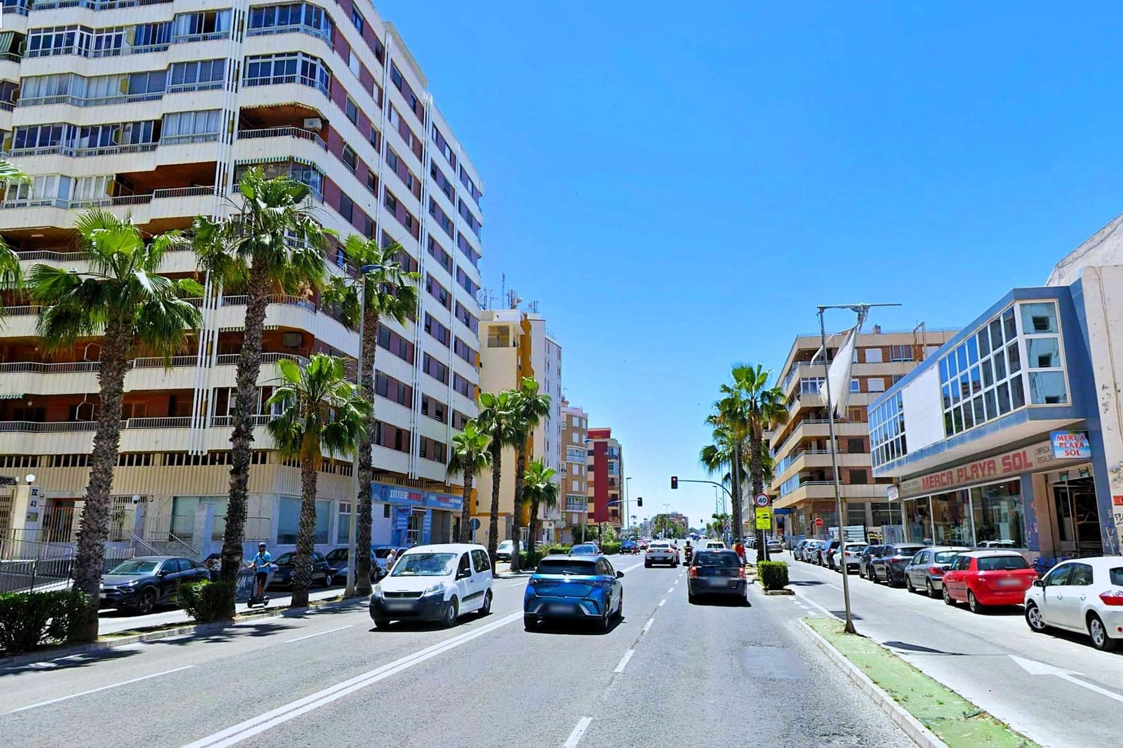 Apartamento de 3 habitaciones en Torrevieja en venta con piscina - 249.900 € (Ref: 10024157)