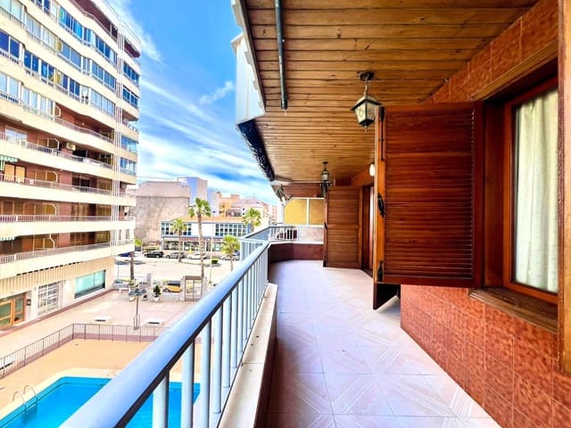 Apartamento de 3 habitaciones en Playa del Acequión, Torrevieja en venta con piscina - 249.900 € (Ref: 10024157)