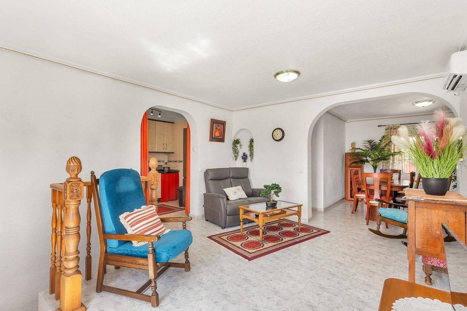 4 chambre Villa/Maison à vendre à Torrevieja avec piscine garage - 499 000 € (Ref: 10027344)