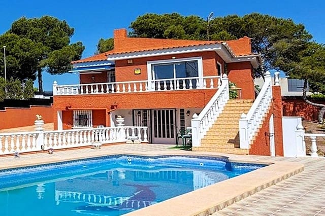 4 chambre Villa/Maison à vendre à Los Balcones - Los Altos, Torrevieja avec piscine garage - 499 000 € (Ref: 10027344)
