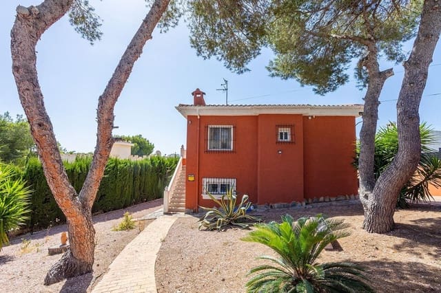 4 chambre Villa/Maison à vendre à Los Balcones - Los Altos, Torrevieja avec piscine garage - 499 000 € (Ref: 10027344)