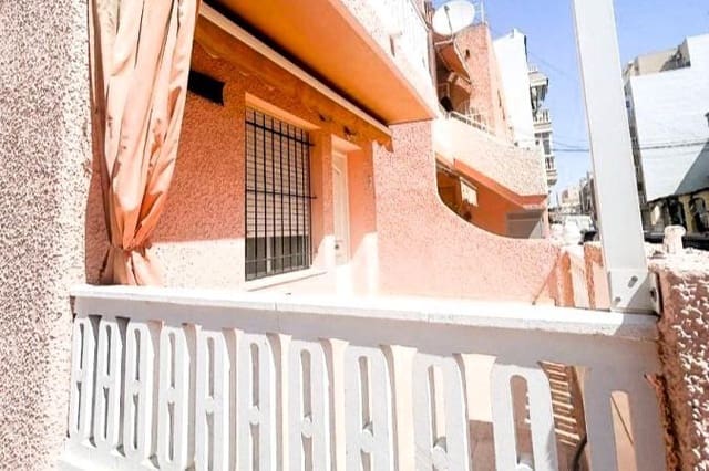 3 soveværelse Rækkehus til salg i Avenida Habaneras - Curva de Palangre, Torrevieja - € 230.500 (Ref: 10028891)