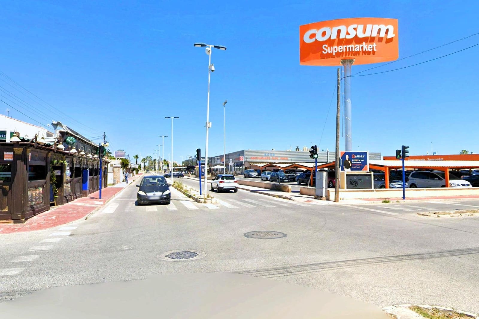 3 soverom Villa til salgs i Torrevieja med svømmebasseng garasje - € 410 000 (Ref: 10029437)