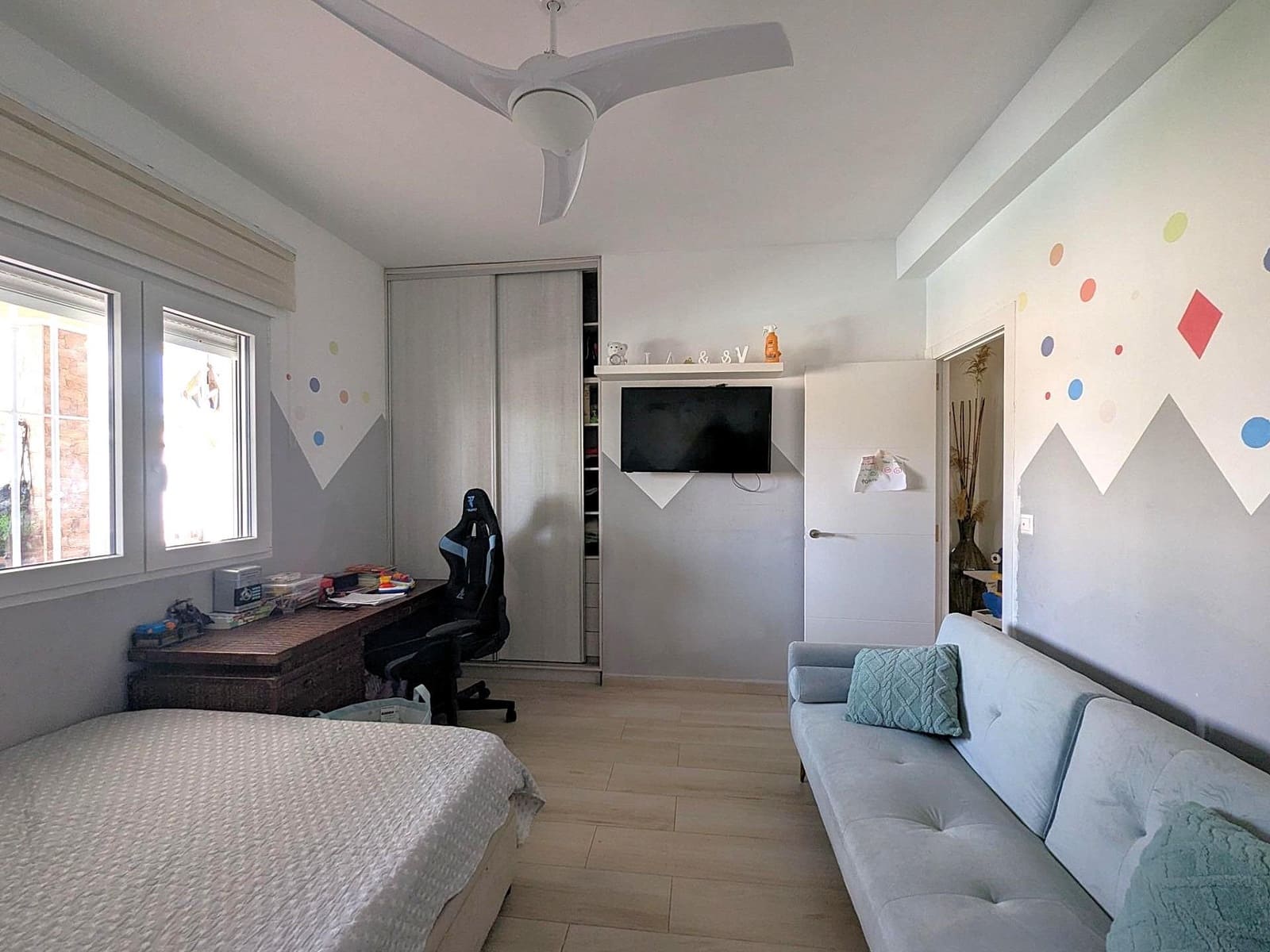 3 soverom Villa til salgs i Torrevieja med svømmebasseng garasje - € 410 000 (Ref: 10029437)