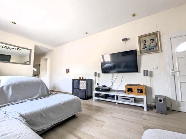 3 soverom Villa til salgs i El Chaparral - La Siesta - La Torreta, Torrevieja med svømmebasseng garasje - € 410 000 (Ref: 10029437)