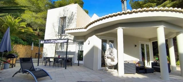 4 makuuhuone Huvila myytävänä paikassa Callosa d'En Sarrià mukana uima-altaan - 523 950 € (Ref: 10030565)