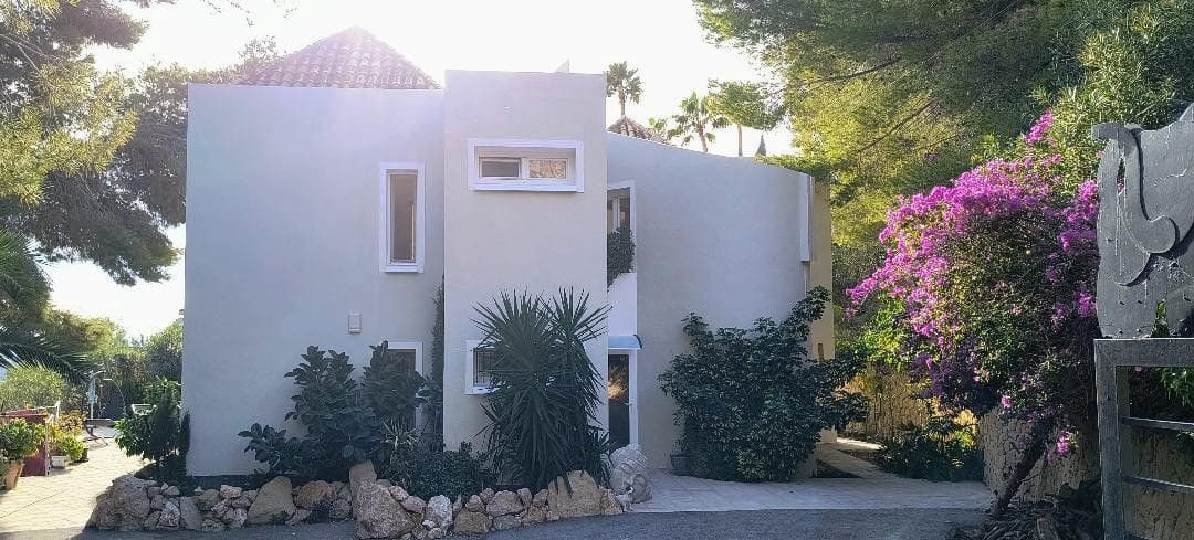 4 makuuhuone Huvila myytävänä paikassa Callosa d'En Sarria mukana uima-altaan - 523 950 € (Ref: 10030565)
