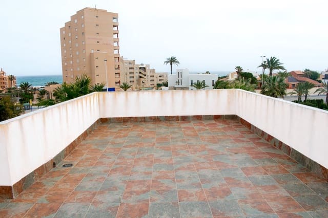 Chalet de 7 habitaciones en La Manga del Mar Menor en venta con piscina garaje - 990.000 € (Ref: 10030566)