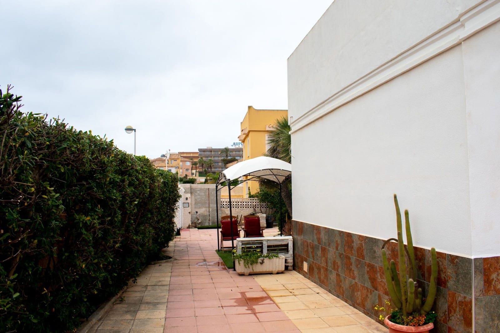 Chalet de 7 habitaciones en La Manga del Mar Menor en venta con piscina garaje - 990.000 € (Ref: 10030566)