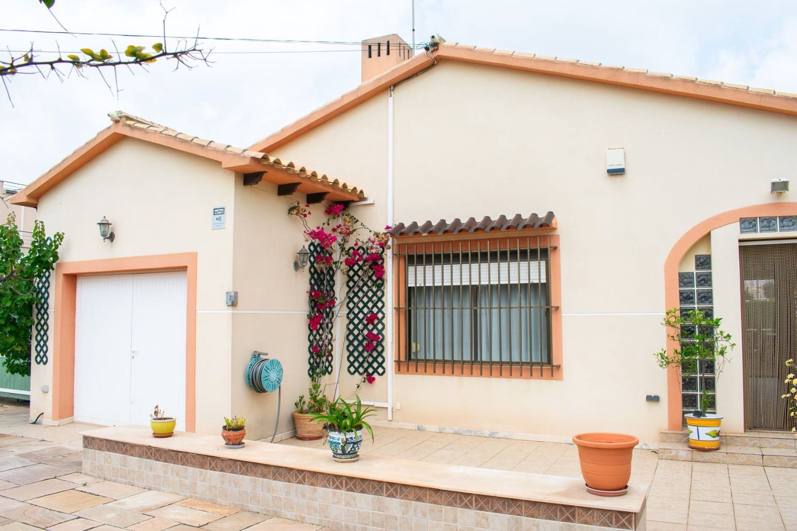 Pareado de 3 habitaciones en Orihuela Costa en venta con piscina garaje - 790.000 € (Ref: 10030567)