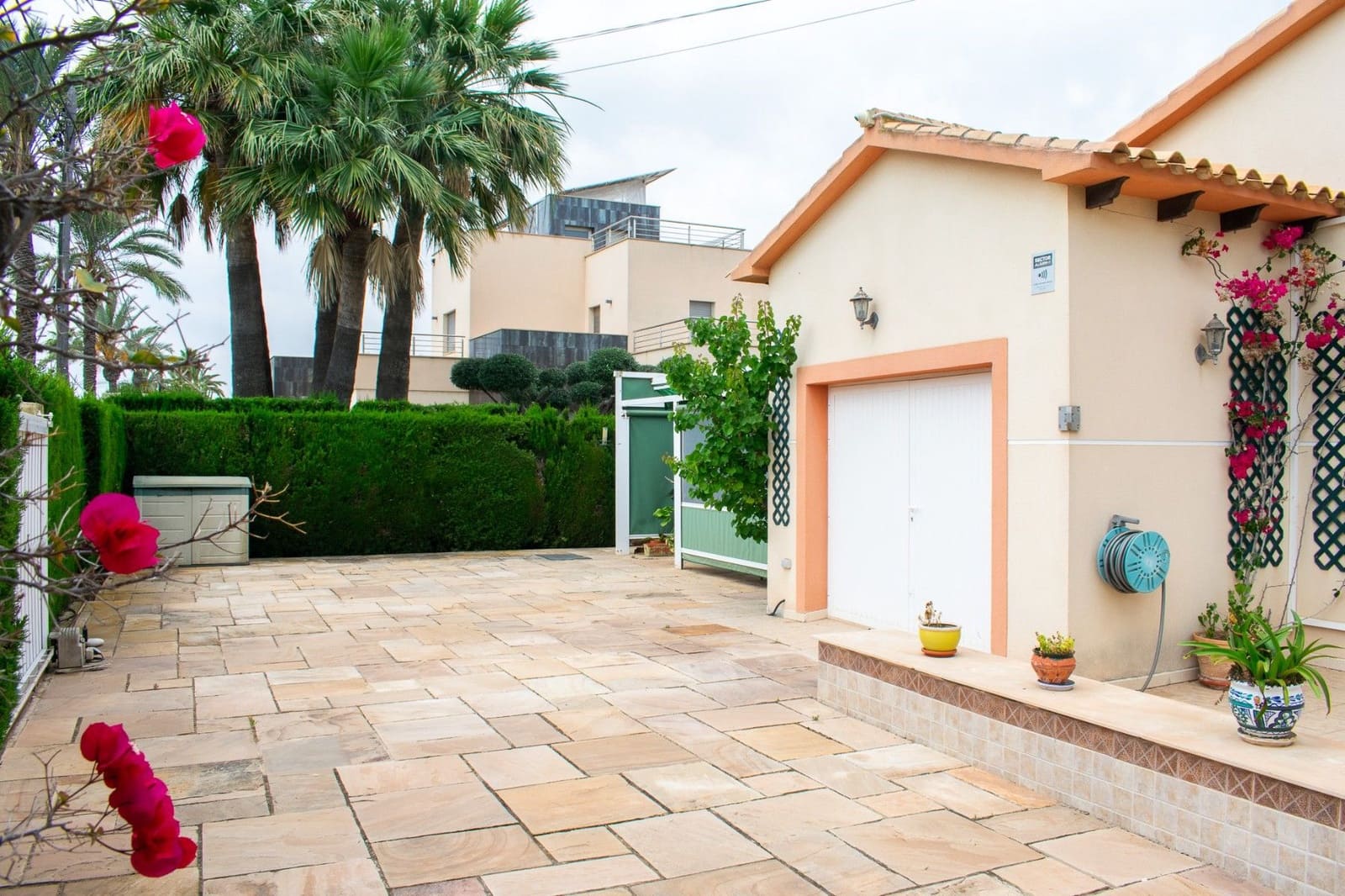 Pareado de 3 habitaciones en Orihuela Costa en venta con piscina garaje - 790.000 € (Ref: 10030567)