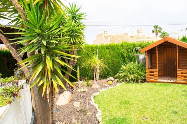 3 slaapkamer Halfvrijstaande villa te koop in Lomas de Cabo Roig - Los Dolses, Orihuela met zwembad garage - € 790.000 (Ref: 10030567)
