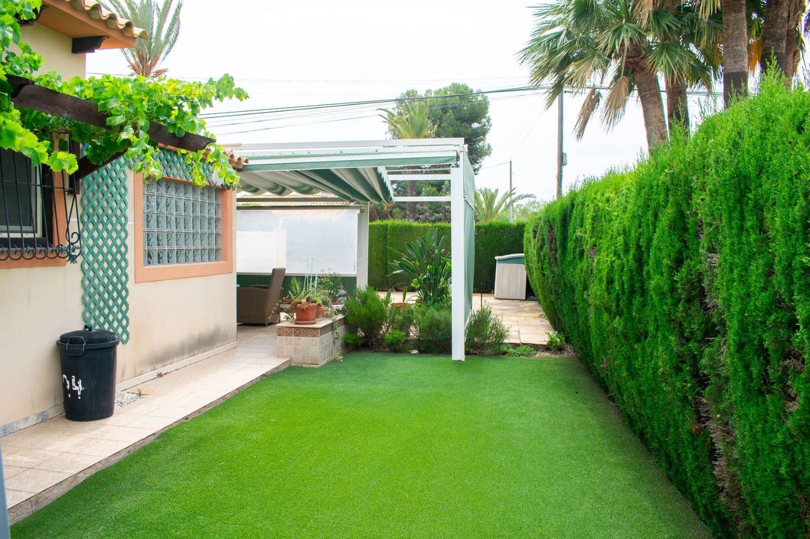 Pareado de 3 habitaciones en Orihuela Costa en venta con piscina garaje - 790.000 € (Ref: 10030567)