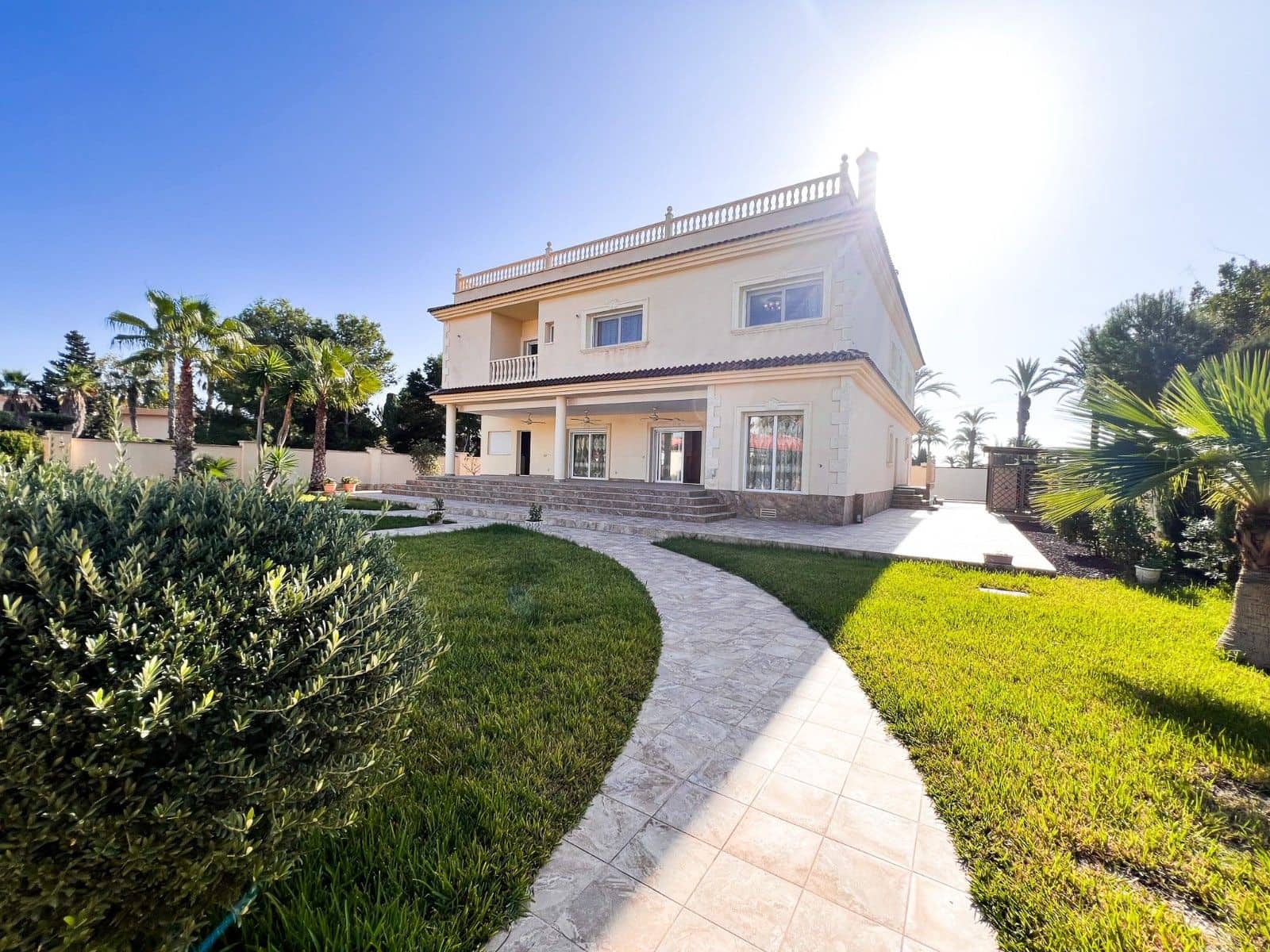 11 bedroom Villa for sale in Cabo Roig with pool - € 1,800,000 (Ref: 10030572)