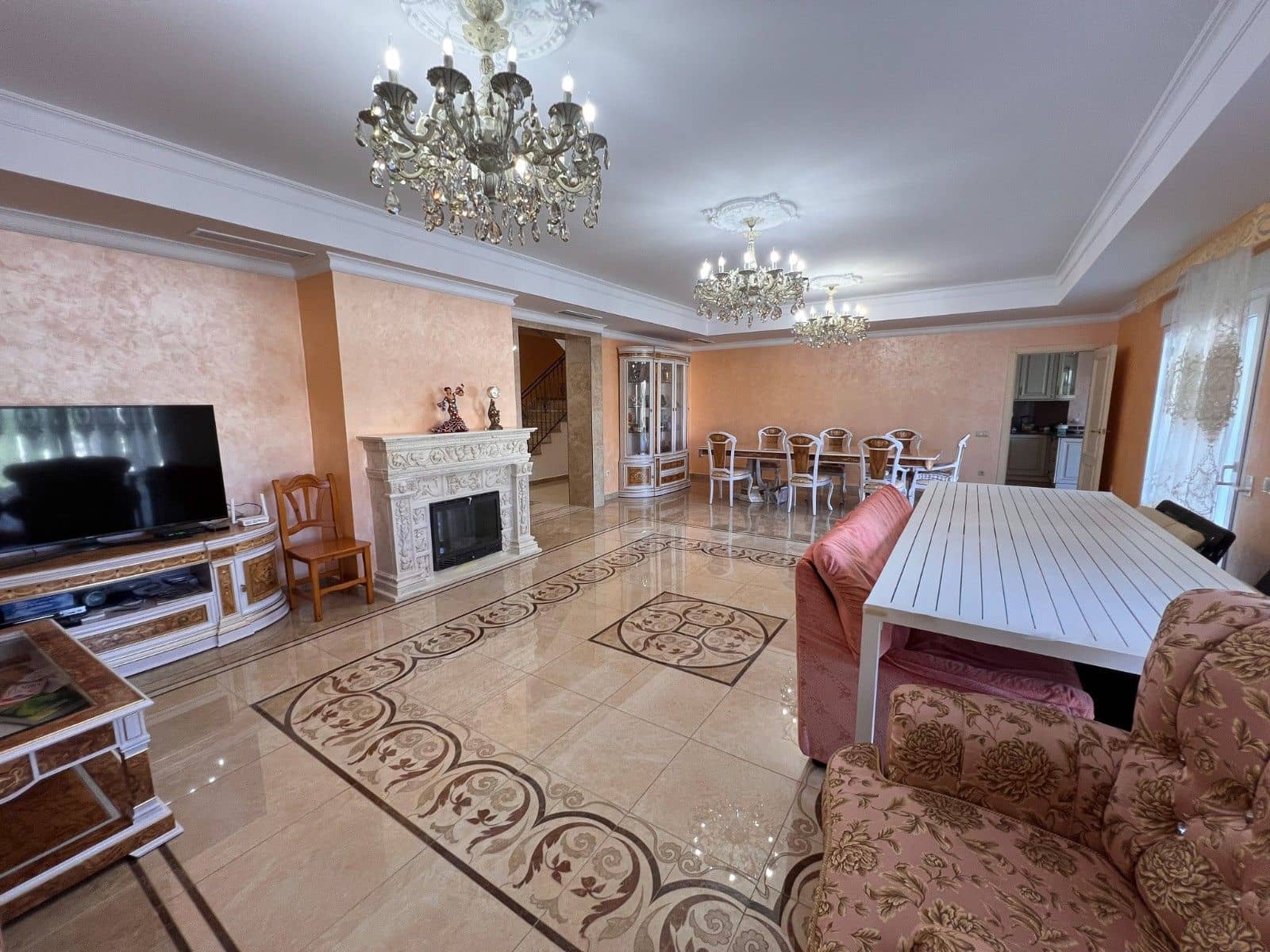 11 bedroom Villa for sale in Cabo Roig with pool - € 1,800,000 (Ref: 10030572)