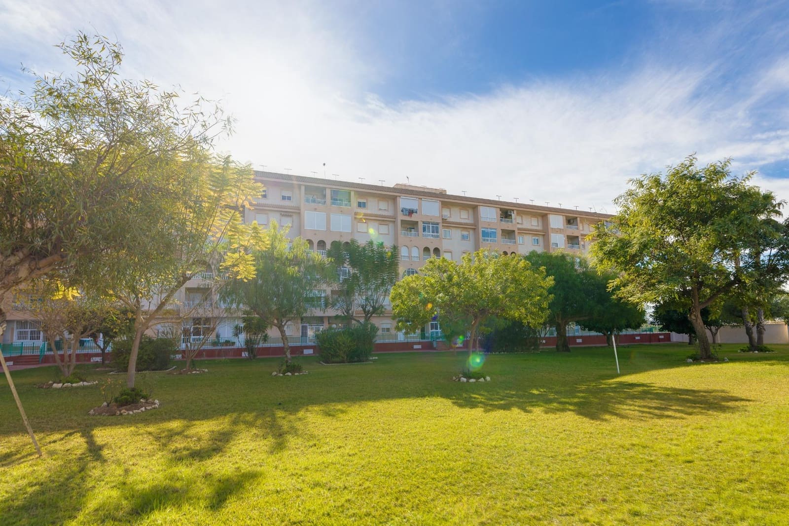 2 sypialnia Apartament na sprzedaż w Torrevieja z basenem - 169 990 € (Ref: 10030574)