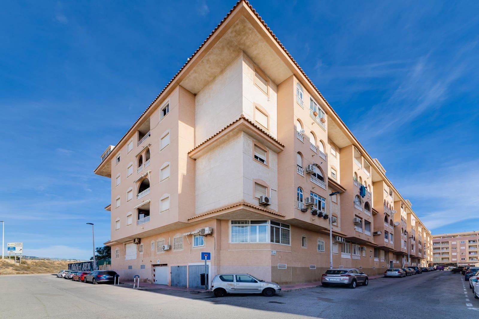 2 sypialnia Apartament na sprzedaż w Torrevieja z basenem - 169 990 € (Ref: 10030574)