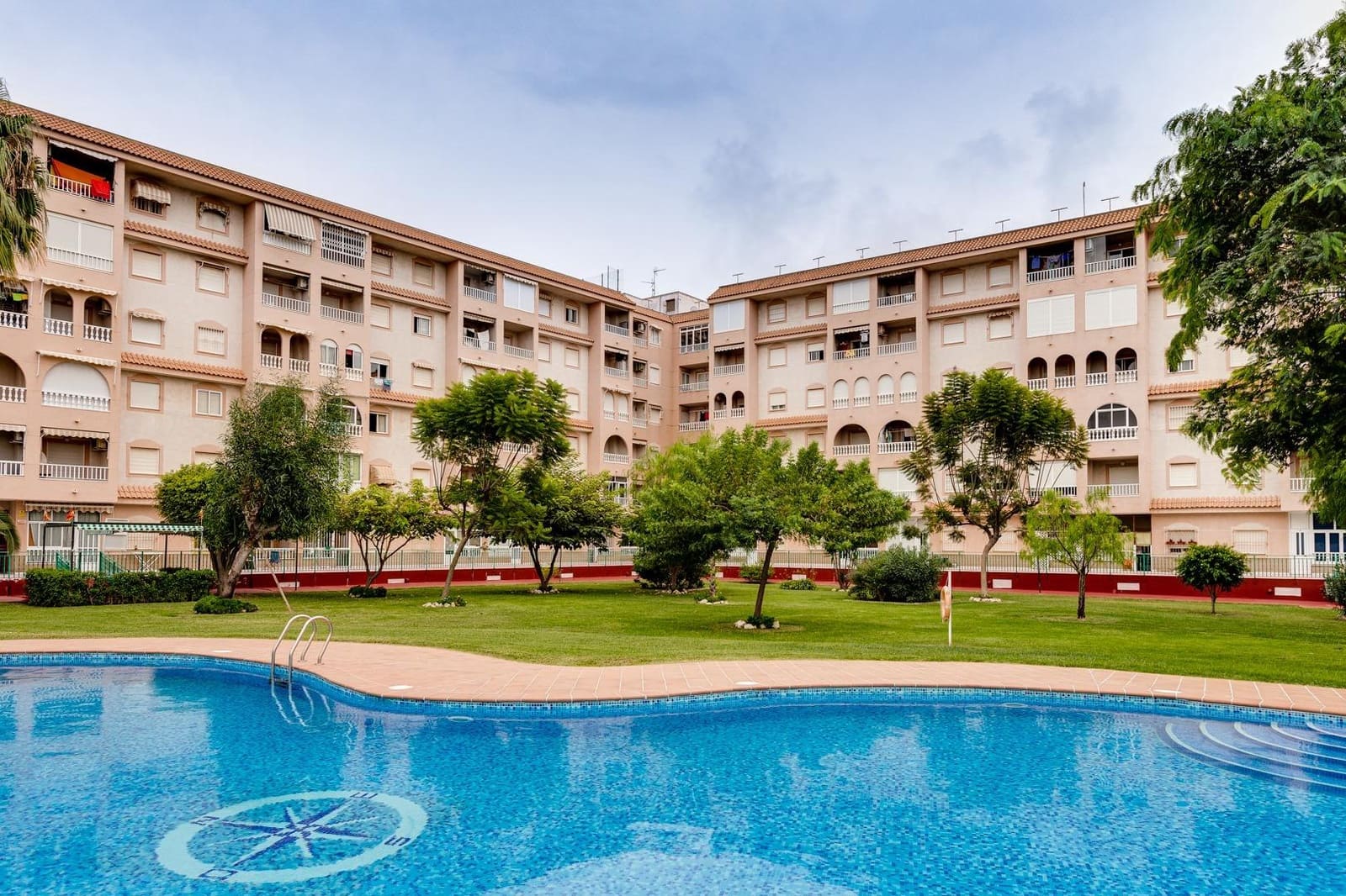 2 sypialnia Apartament na sprzedaż w Torrevieja z basenem - 169 990 € (Ref: 10030574)