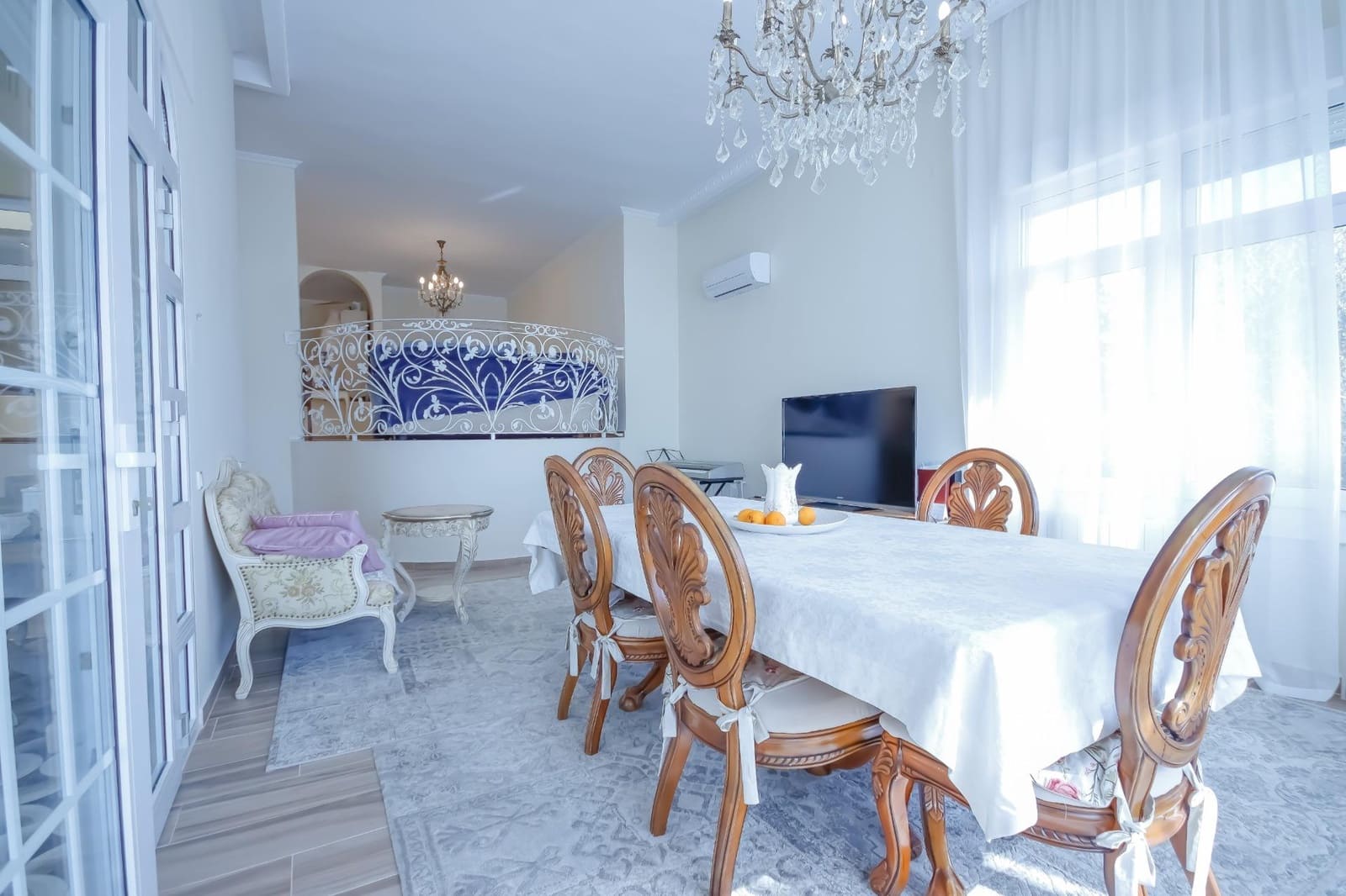 5 bedroom Villa for sale in Campoamor with pool garage - € 990,000 (Ref: 10030577)