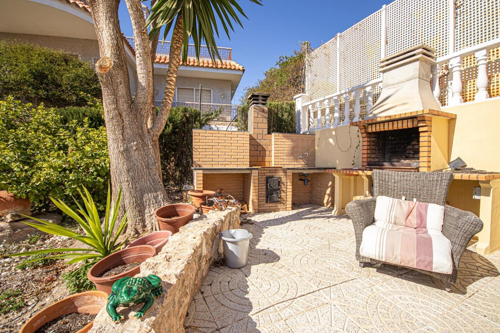 5 bedroom Villa for sale in Campoamor with pool garage - € 990,000 (Ref: 10030577)