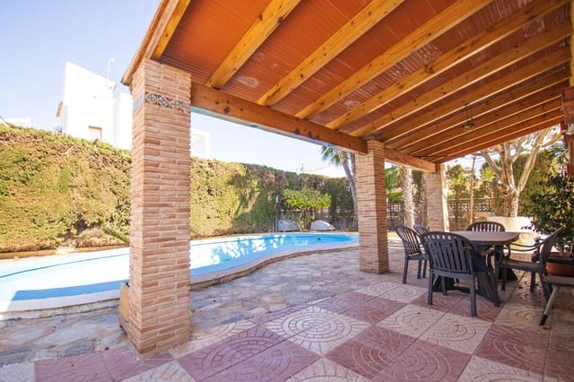 3 slaapkamer Villa te koop in Los Frutales, Torrevieja met zwembad garage - € 510.000 (Ref: 10030579)