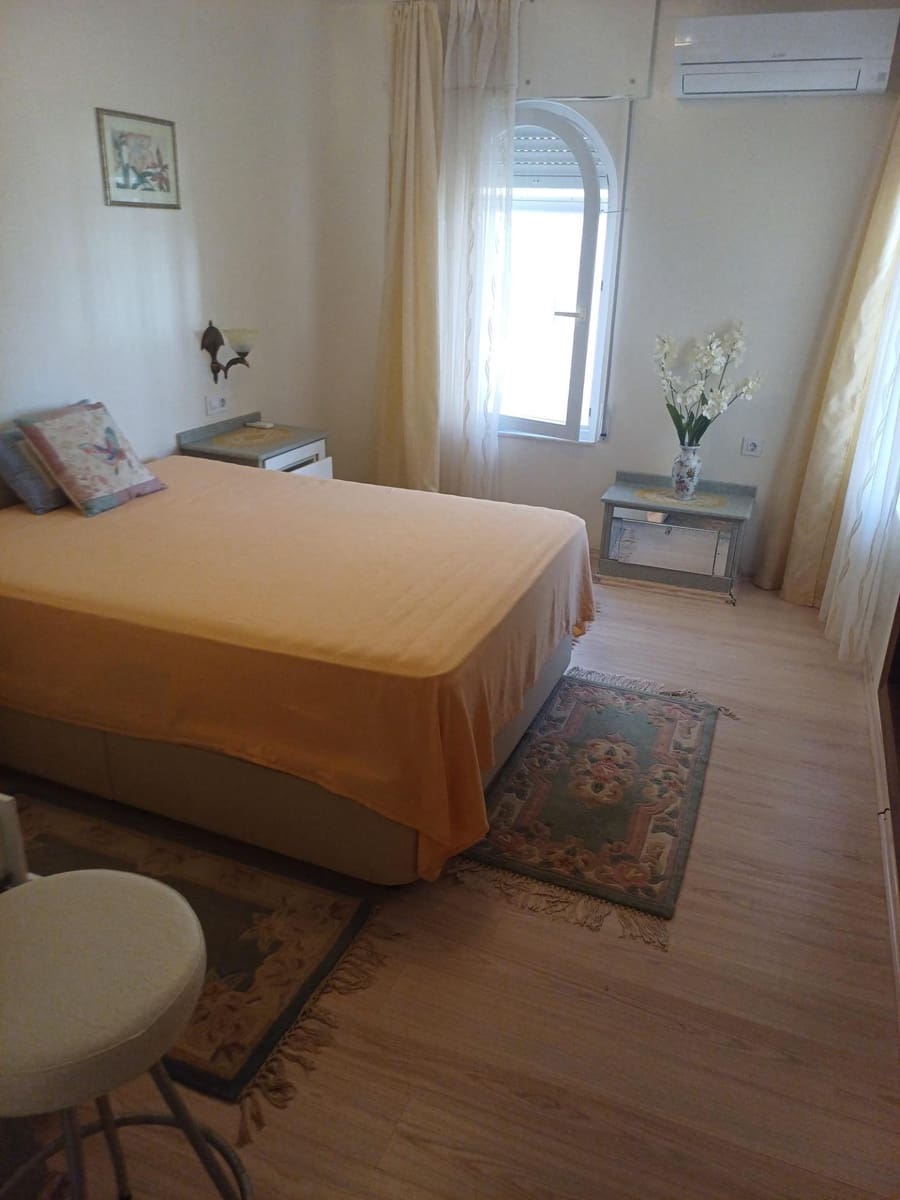 7 bedroom Villa for sale in La Manga del Mar Menor with pool garage - € 800,000 (Ref: 10030580)
