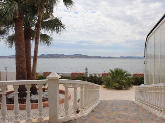 4 soverom Villa til salgs i La Manga del Mar Menor med svømmebasseng garasje - € 700 000 (Ref: 10030581)
