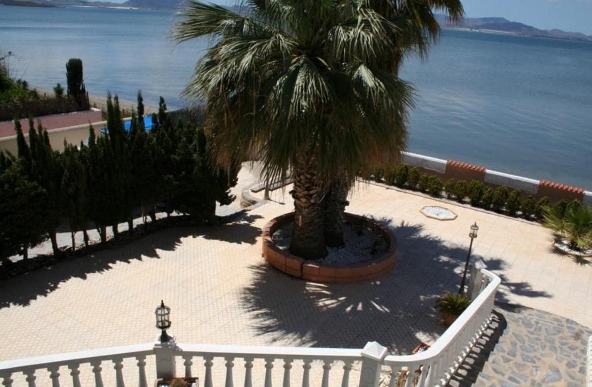 4 soverom Villa til salgs i La Manga del Mar Menor med svømmebasseng garasje - € 700 000 (Ref: 10030581)