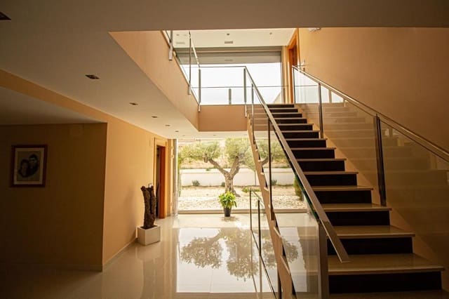 6 bedroom Villa for sale in Albir, Alfaz del Pi / L'Alfàs del Pi with pool garage - € 2,100,000 (Ref: 10030582)