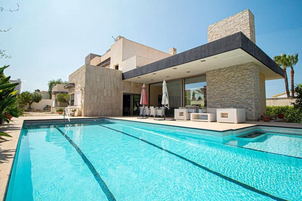 6 bedroom Villa for sale in Albir with pool garage - € 2,100,000 (Ref: 10030582)