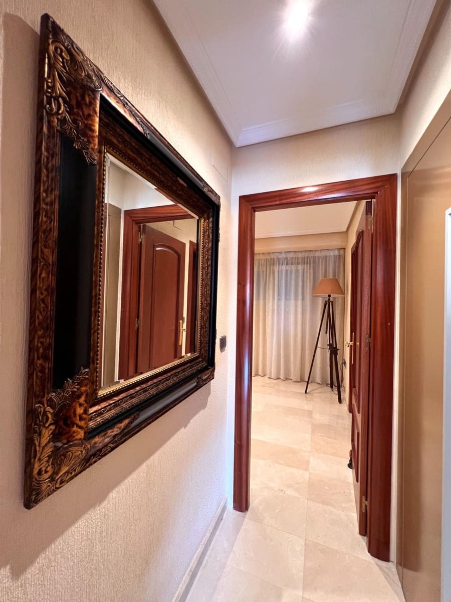 2 bedroom Apartment for sale in Torrevieja - € 550,000 (Ref: 10030586)