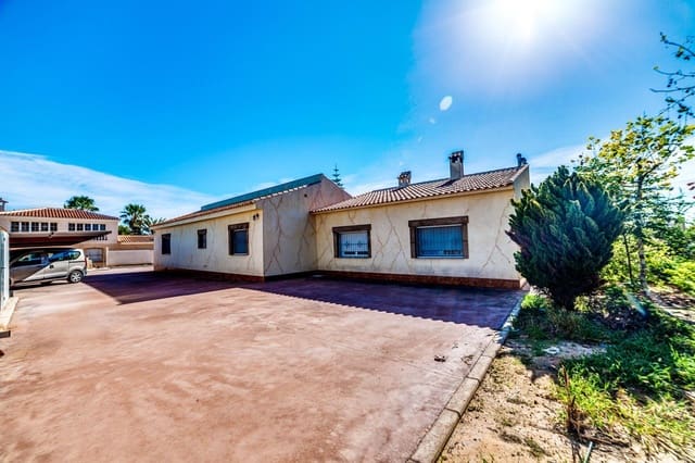 4 Zimmer Villa zu verkaufen in Los Montesinos mit Pool Garage - 1.050.000 € (Ref: 10030591)