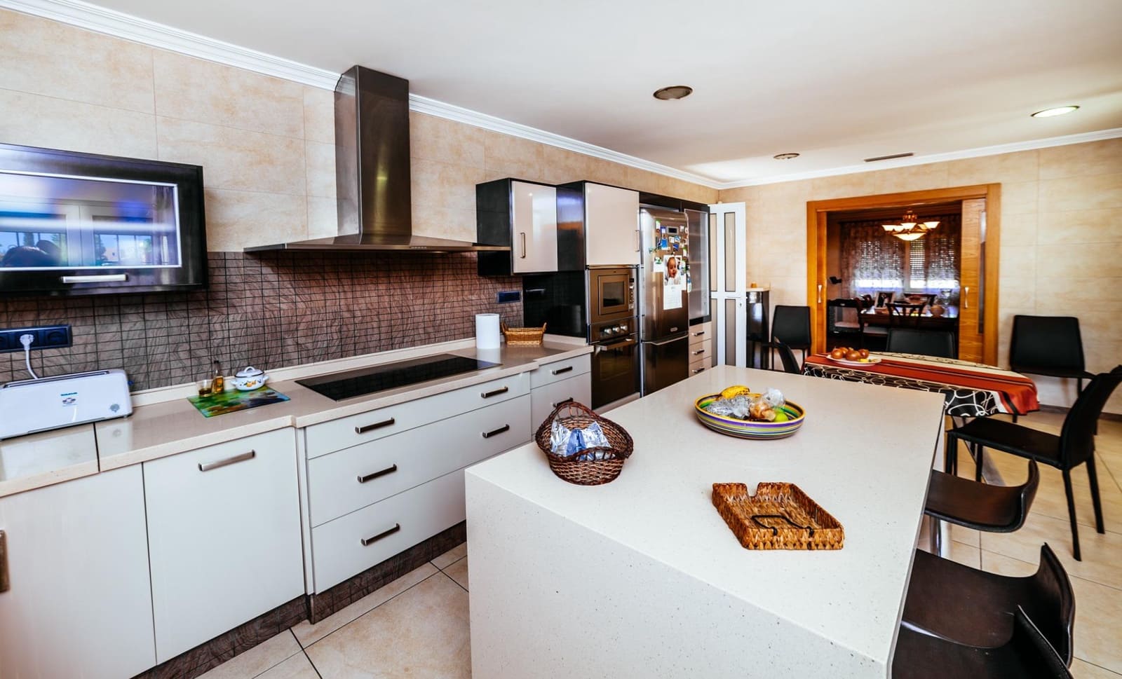 4 Zimmer Villa zu verkaufen in Los Montesinos mit Pool Garage - 1.050.000 € (Ref: 10030593)