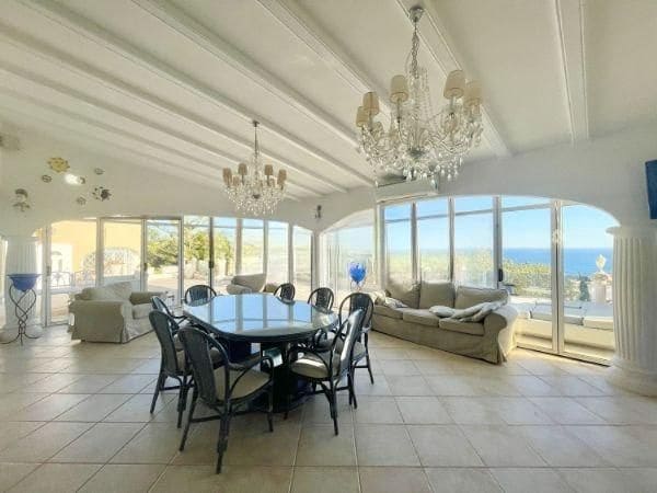 6 chambre Villa/Maison à vendre à Calpe / Calp avec piscine garage - 1 200 000 € (Ref: 10030594)