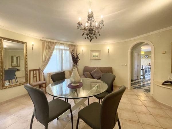 6 chambre Villa/Maison à vendre à Calpe / Calp avec piscine garage - 1 200 000 € (Ref: 10030594)