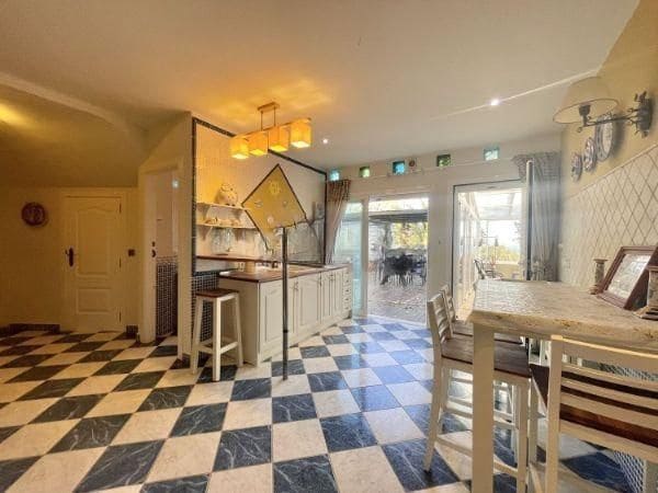 6 chambre Villa/Maison à vendre à Calpe / Calp avec piscine garage - 1 200 000 € (Ref: 10030594)