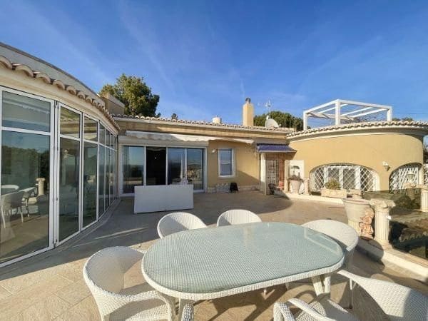 6 chambre Villa/Maison à vendre à Calpe / Calp avec piscine garage - 1 200 000 € (Ref: 10030594)