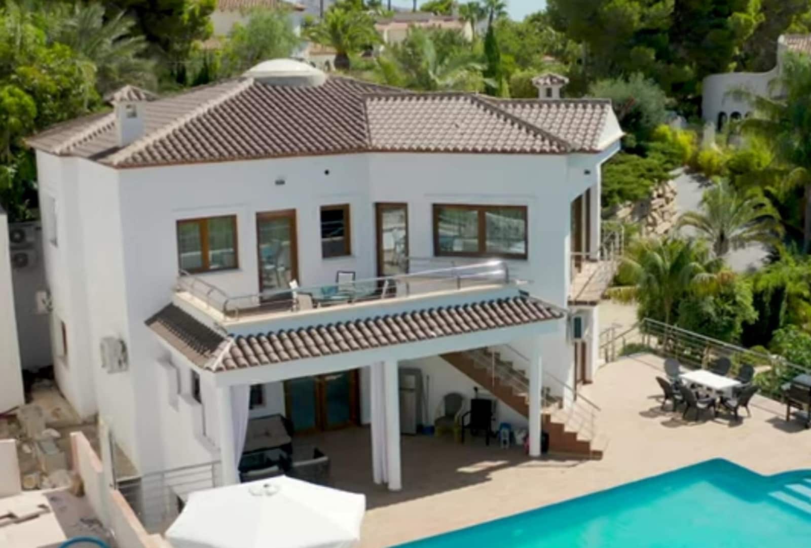 Chalet de 7 habitaciones en Altea en venta con garaje - 1.990.000 € (Ref: 10030596)