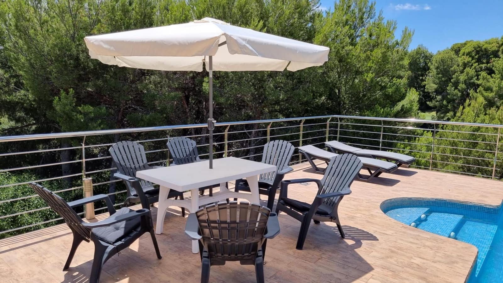 Chalet de 7 habitaciones en Altea en venta con garaje - 1.990.000 € (Ref: 10030596)
