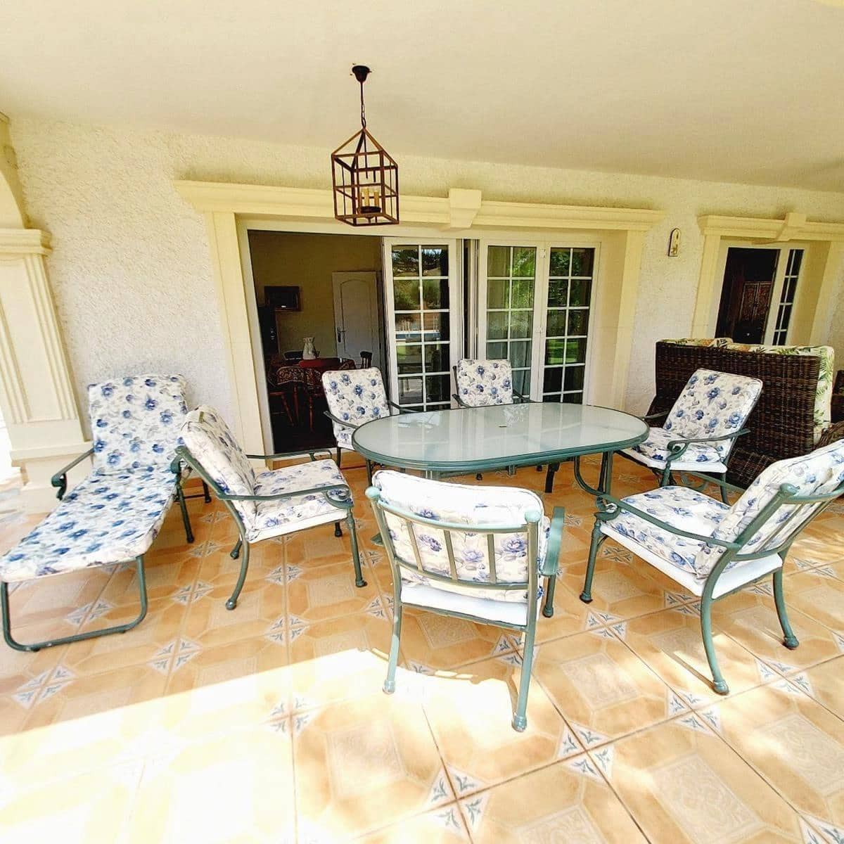 7 bedroom Villa for sale in Cabo Roig with pool garage - € 1,535,000 (Ref: 10030597)
